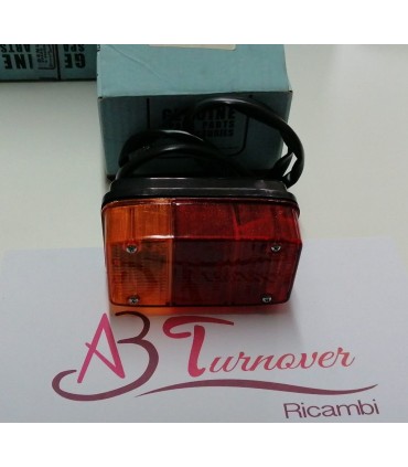 FANALINO POSTERIORE DX PIAGGIO APE MP 155634